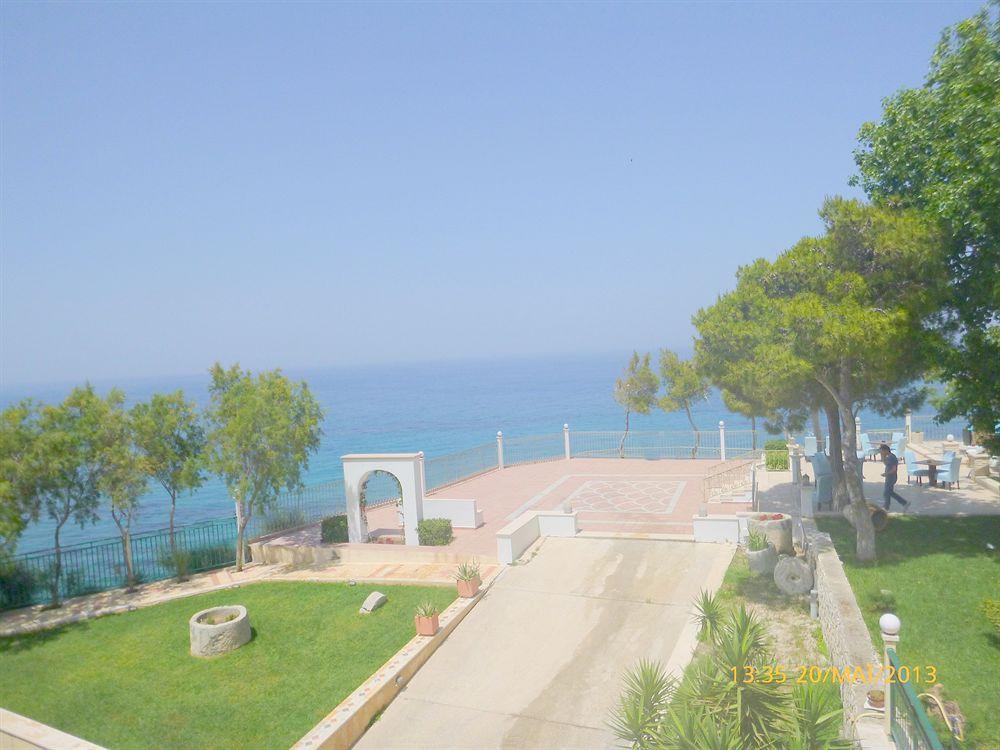 Balcony 2*