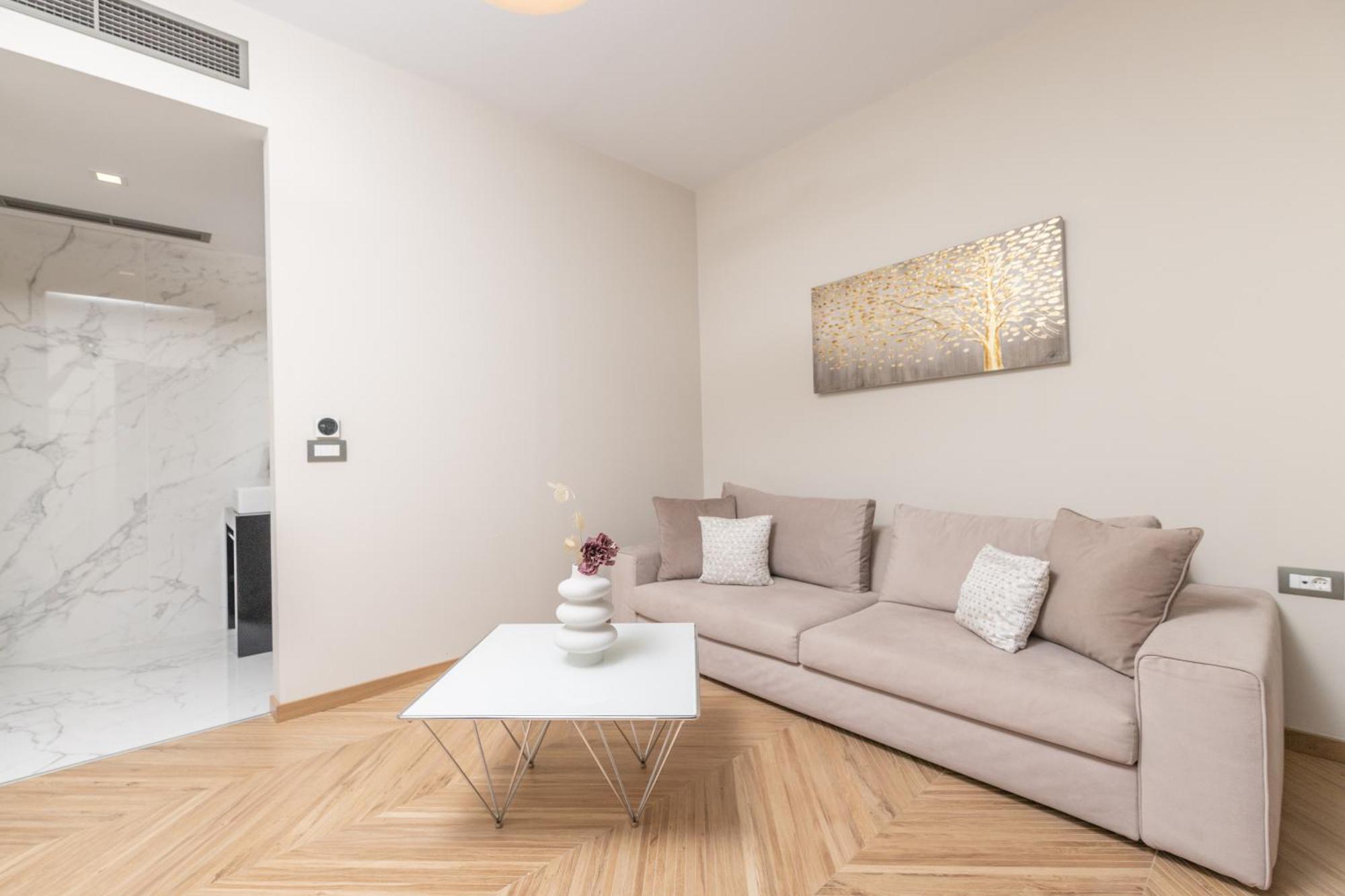 Balcony Boutique (adults Only) Planos